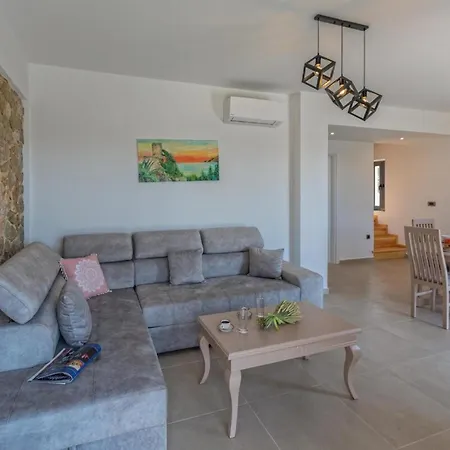 וילה Majestic Stone Sea View Pool