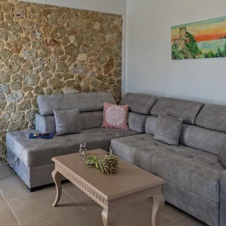 Majestic Stone Sea View Pool וילה Antipata (Erisos)