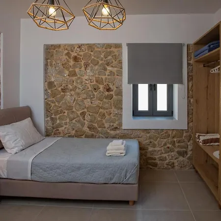 Majestic Stone Sea View Pool וילה