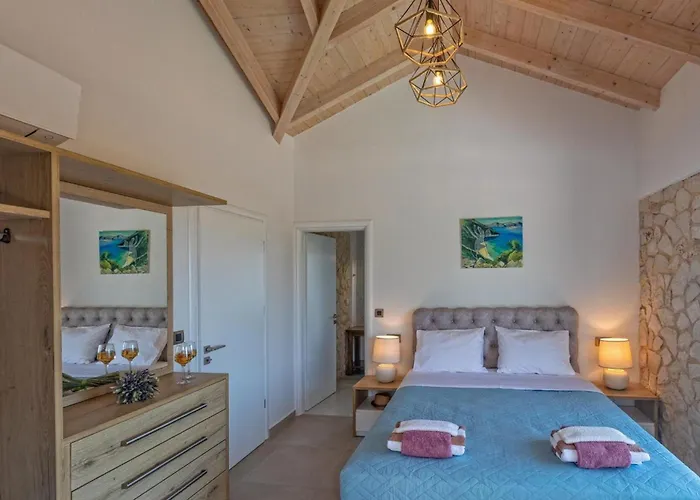 Majestic Stone Sea View Pool Villa Antipata (Erisos)